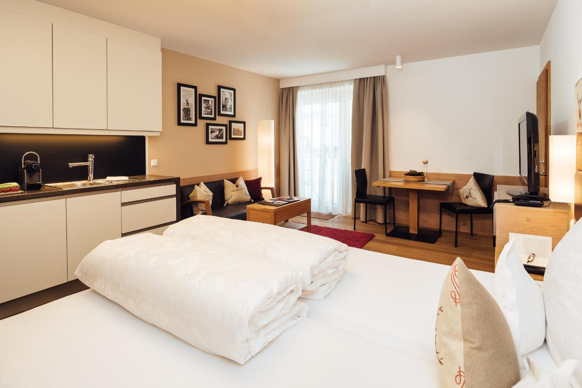 Schneeweiss Lifestyle - Apartments - Living 세르파우스 객실 사진