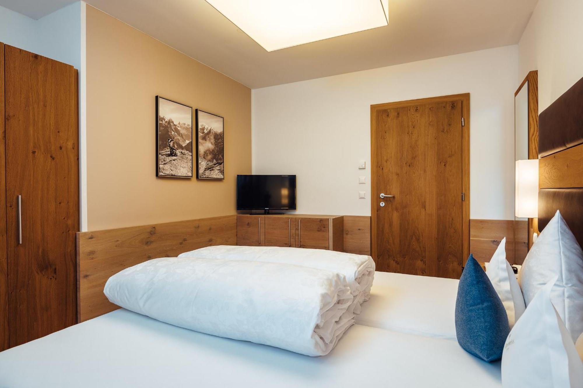 Schneeweiss Lifestyle - Apartments - Living 세르파우스 객실 사진