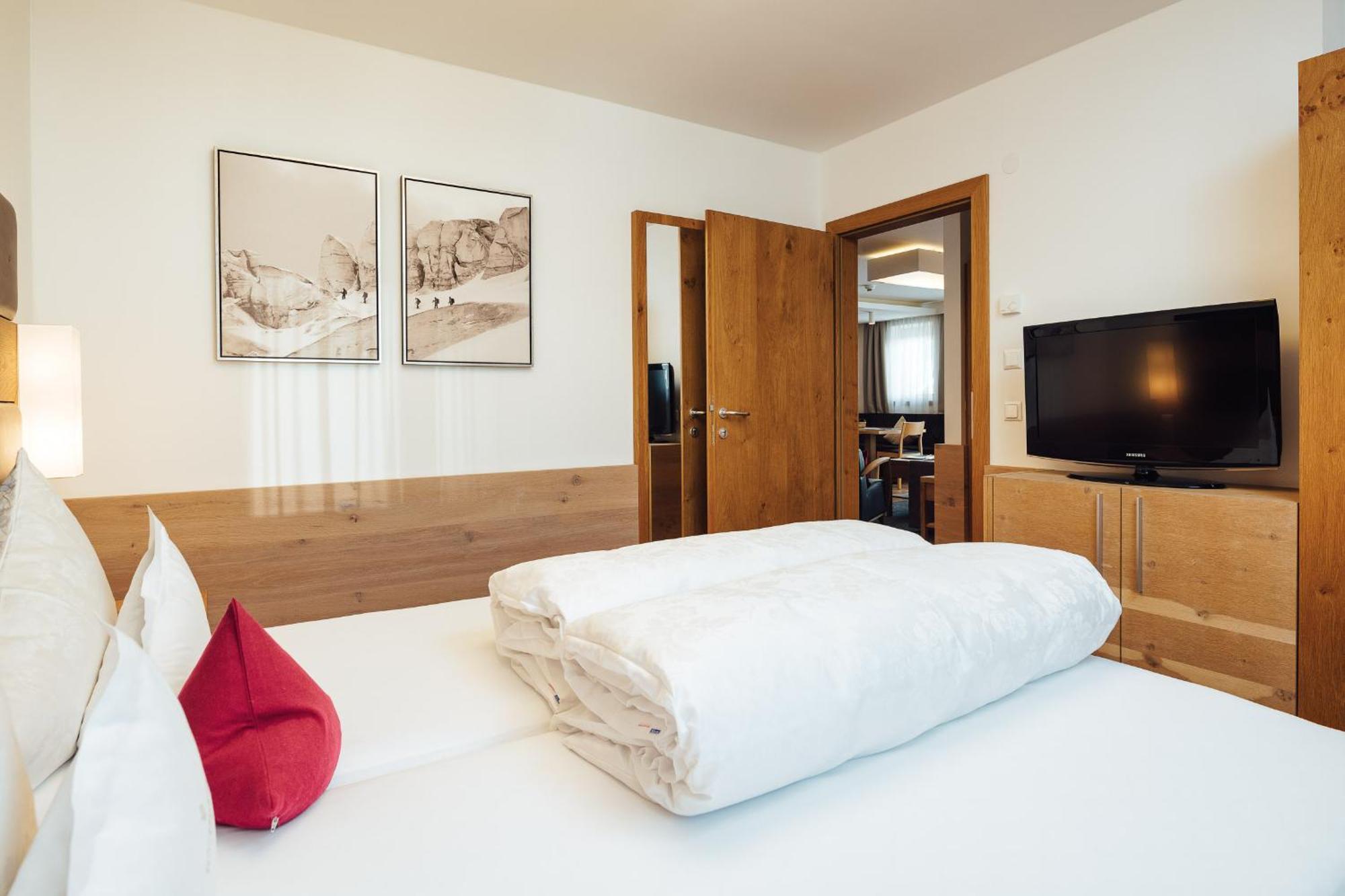 Schneeweiss Lifestyle - Apartments - Living 세르파우스 객실 사진