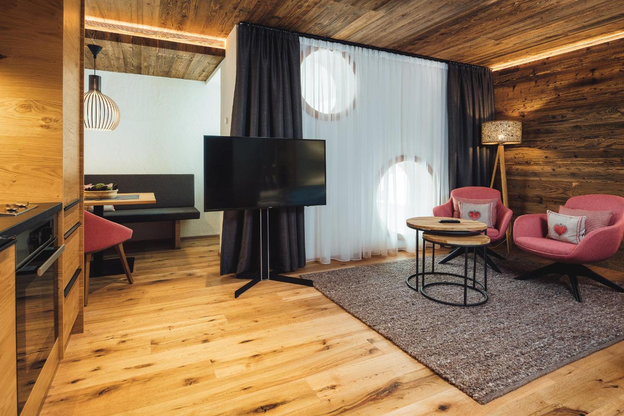 Schneeweiss Lifestyle - Apartments - Living 세르파우스 객실 사진