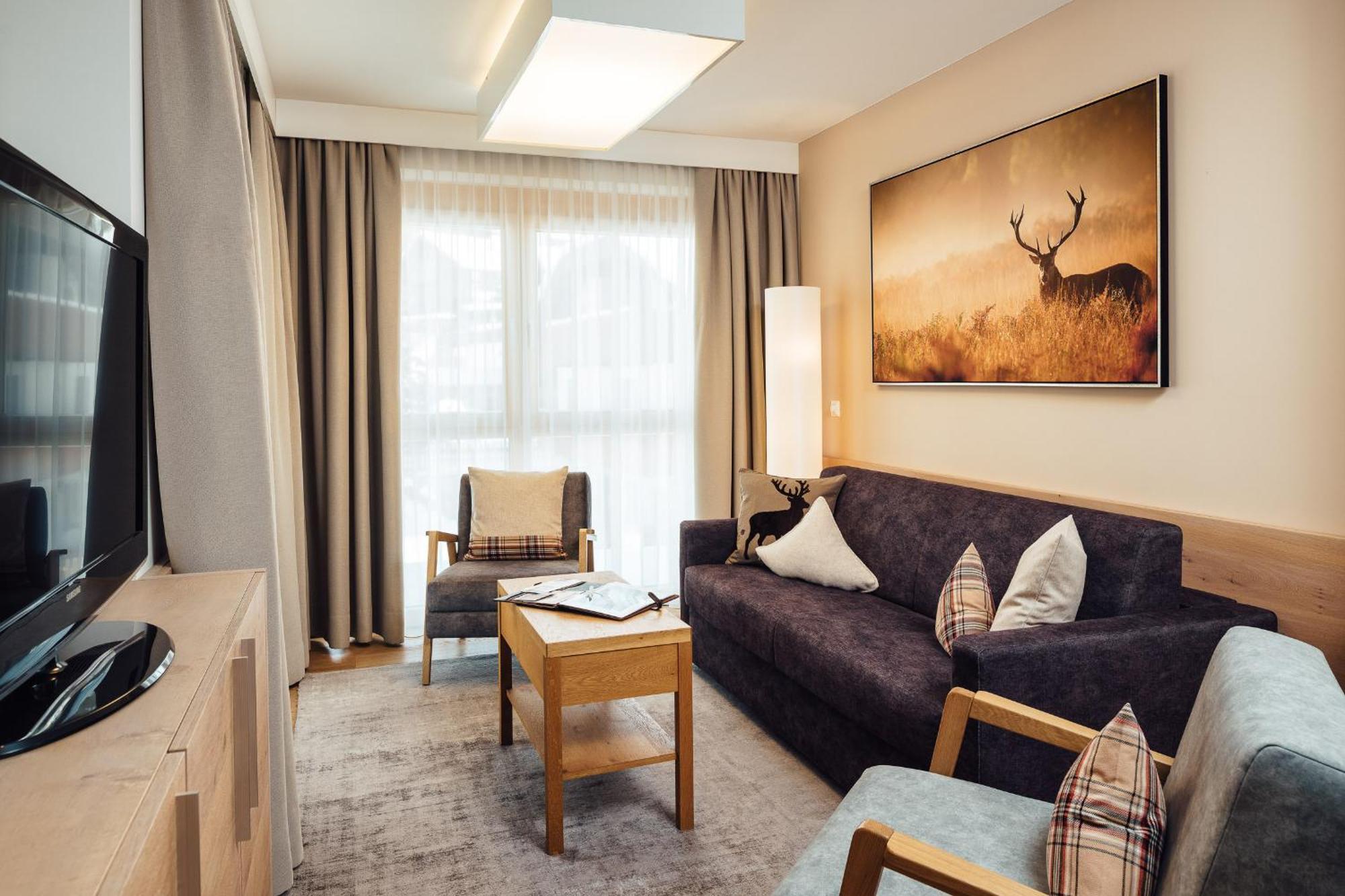 Schneeweiss Lifestyle - Apartments - Living 세르파우스 객실 사진