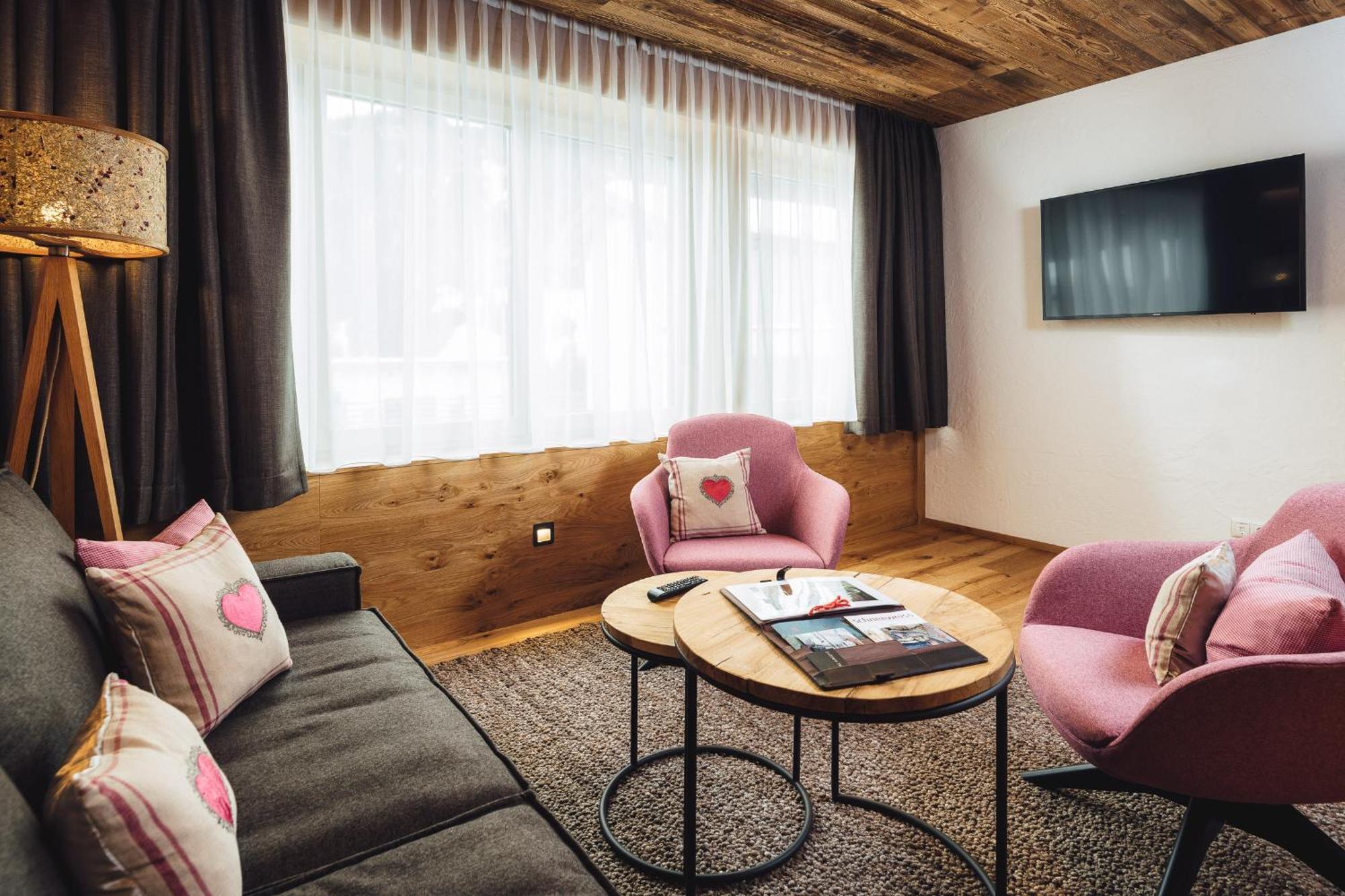 Schneeweiss Lifestyle - Apartments - Living 세르파우스 객실 사진